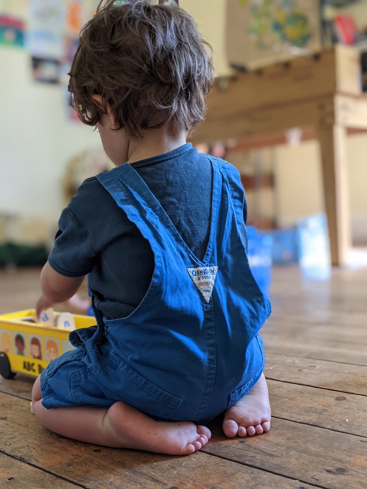 On Lovingly Ignoring Your Child (and Letting Them Play Independently)